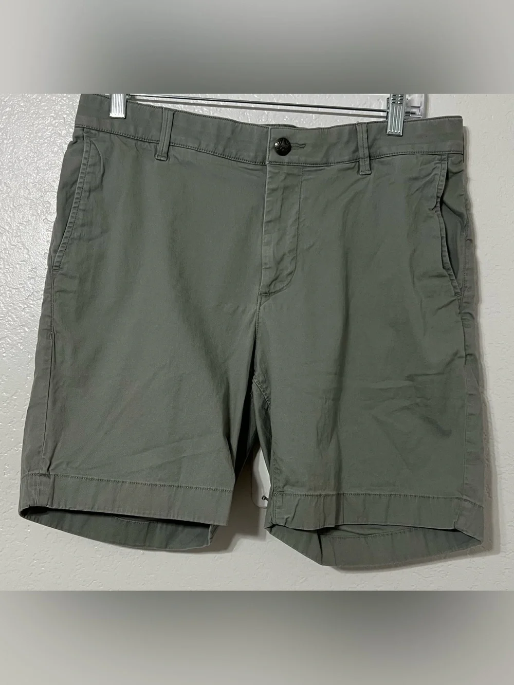 Faherty Brand Men’s Olive Green Chino Shorts Coastal Casual Stretch Summer